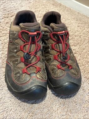 Keen Targhee Kids 5 Low-Top Hiking Shoes